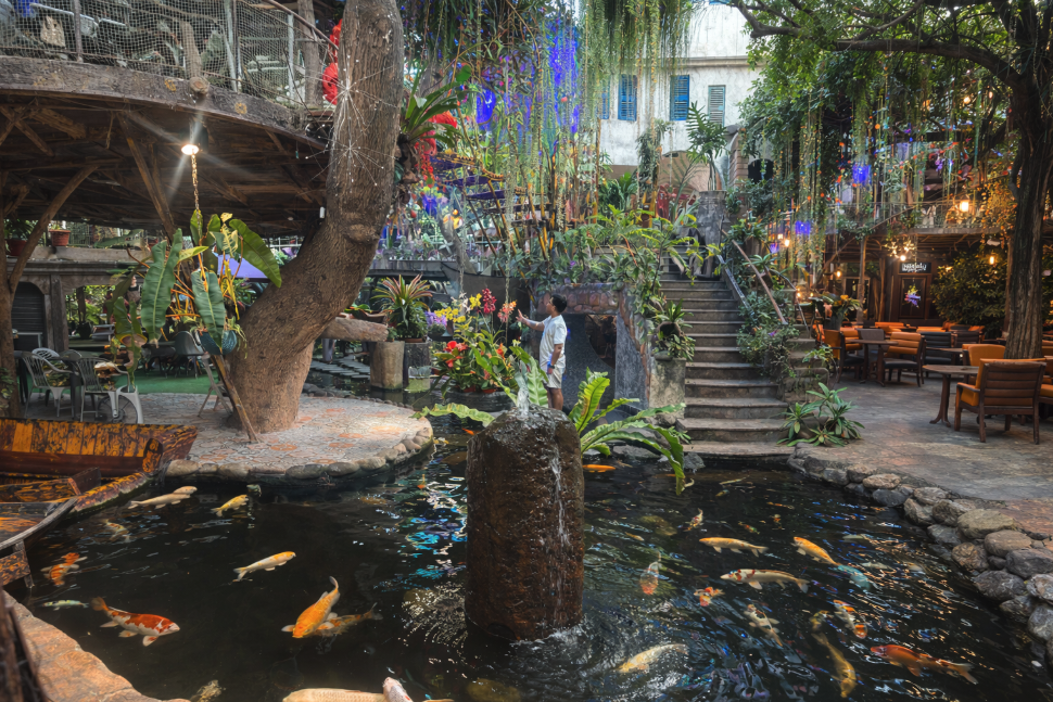 Oasis Cafe in Saigon: coffee inside a coffee pond